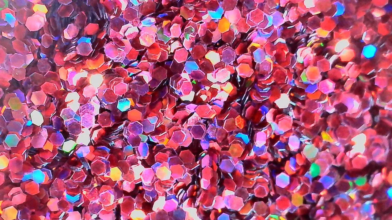 Atomic Cherry, Red Holographic Metal Flake 015 hex