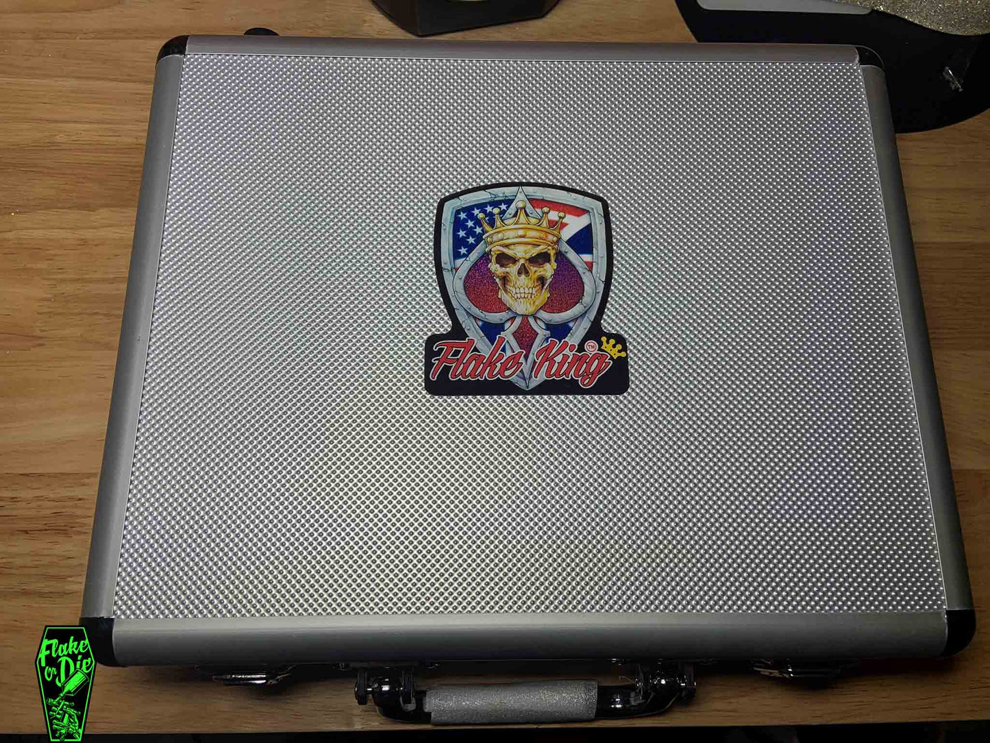 Flake King Limited Pro Set case cover with skull on shield logo sticker.